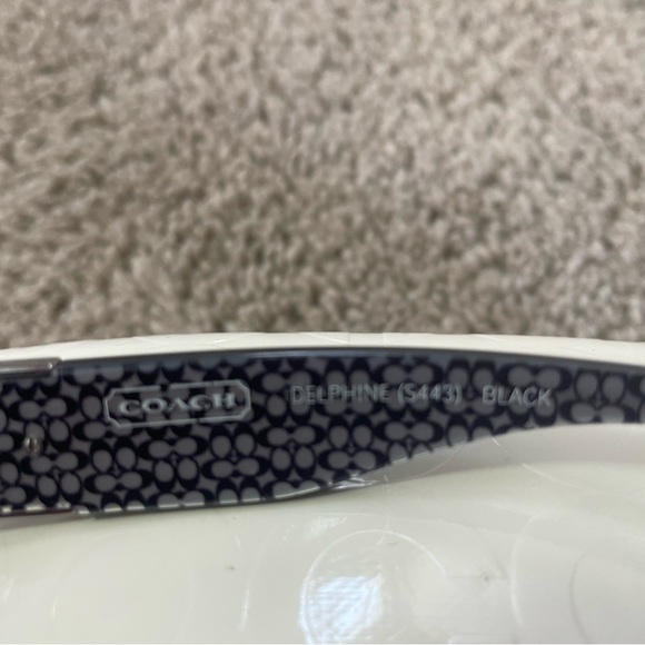 Coach sunglasses - Picture 3 of 3